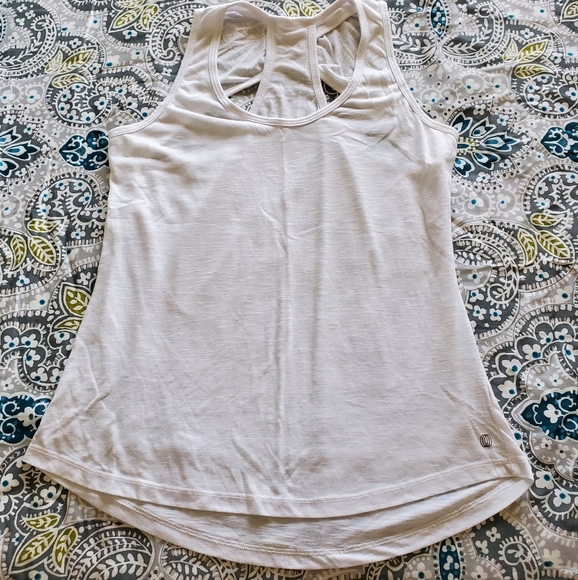 Womens 3 pack tank bundle - Picture 3 of 11